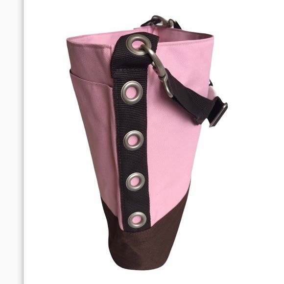 SOREN Handbags - NWT Cute Canvas Messenger Bag. 15”x 12”